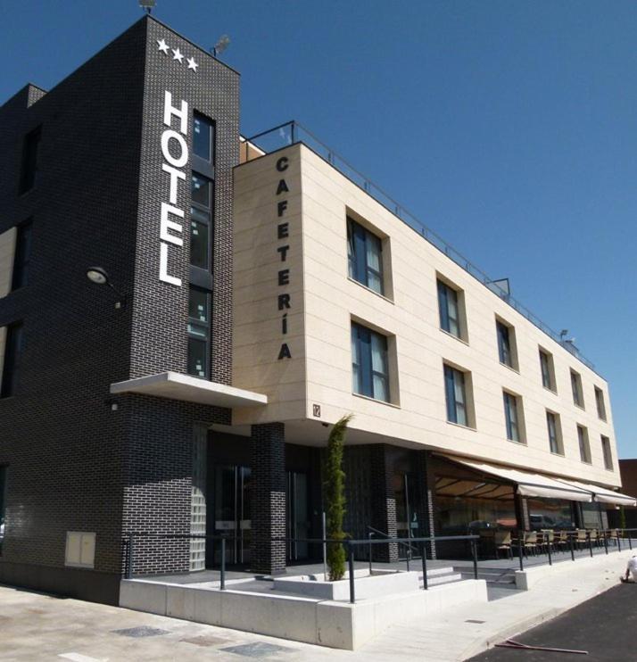 Hotel Rio Hortega Valladolid Exterior foto