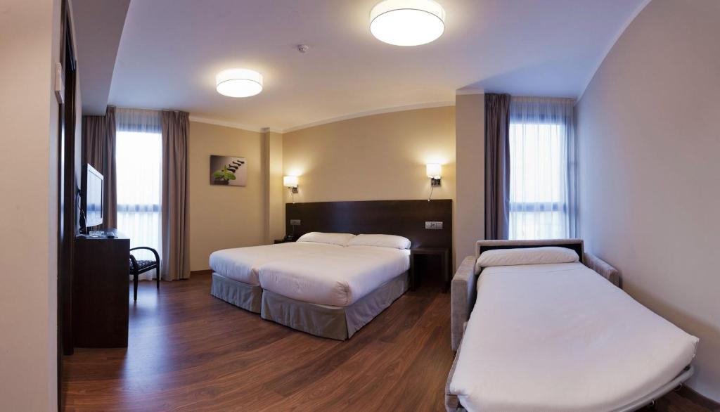 Hotel Rio Hortega Valladolid Zimmer foto