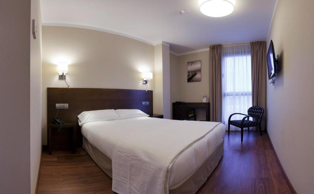 Hotel Rio Hortega Valladolid Zimmer foto